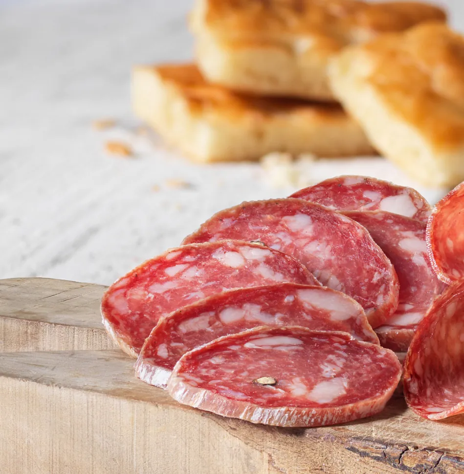 Come gustare la Salsiccia Primizia Romagnola per aperitivo?
