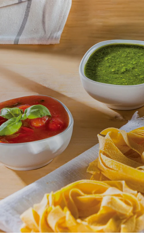 Sughi pronti, ragù e pesto pronti all'uso.