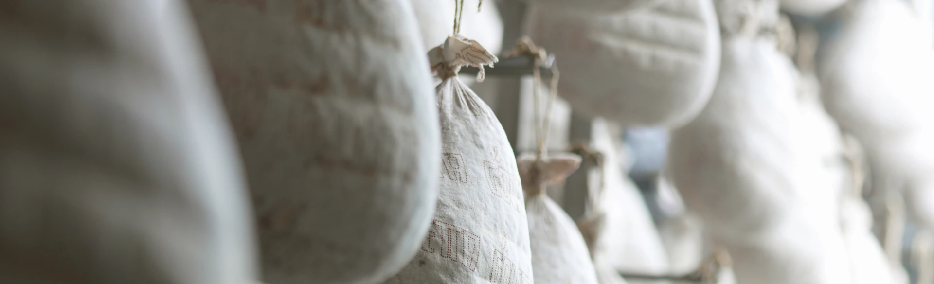 Salsiccia Primizia Romagnola, il Salame Romagnolo e il San Valentino salumi di eccellenza