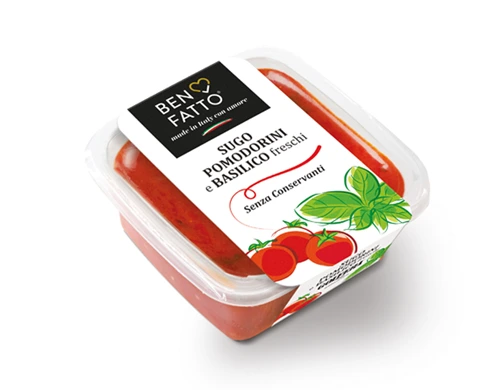 Sugo con pomodorini e basilico freschi